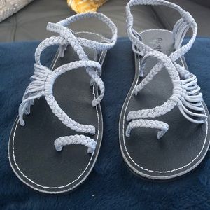 Plaka Sandals
